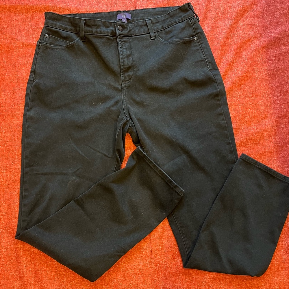 NYDJ Jeans Leggings black 16 EUC stretch  29” inseam Not Your Daughter’s Jeans